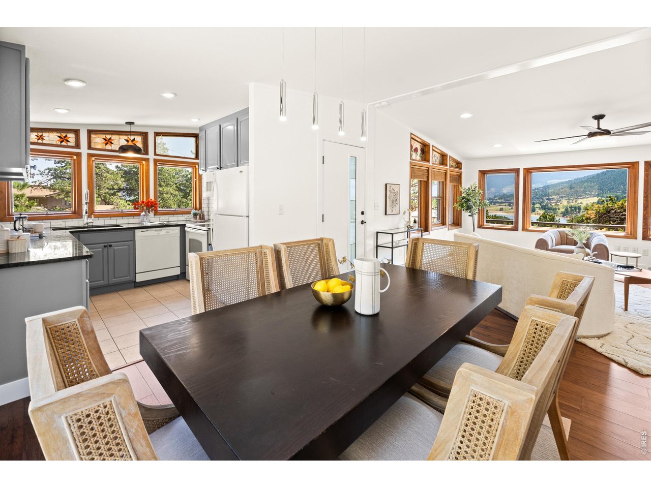 Property Photo 7 Open Floor Plan