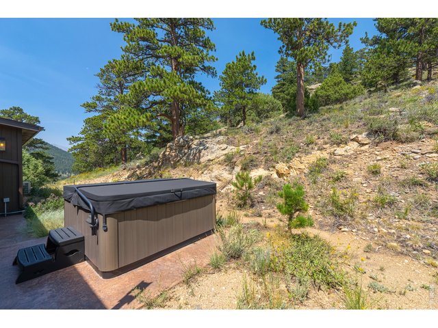 Property Photo 37 Hot Tub Included