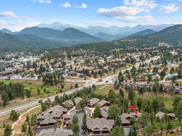 Property Photo 3 Walkable to Downtown Estes Park!