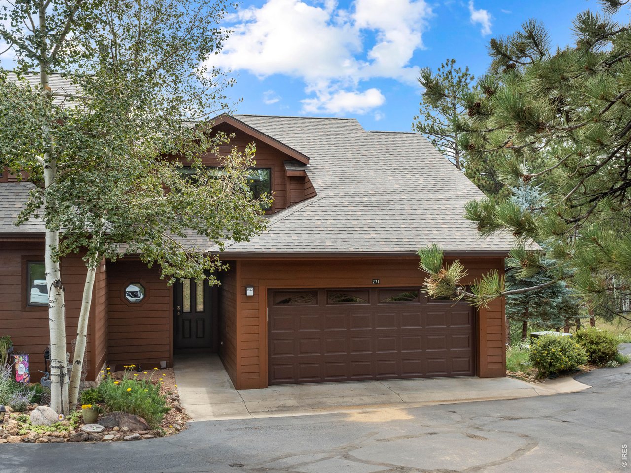 Property Photo 4 271 Steamer Ct - Beautiful Mountain Creek Townhome!