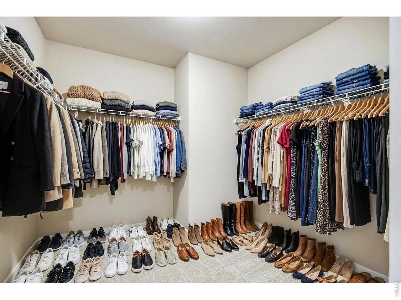 Property Photo 17 Primary Closet