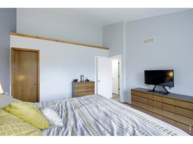 Property Photo 16 Primary Bedroom!!!