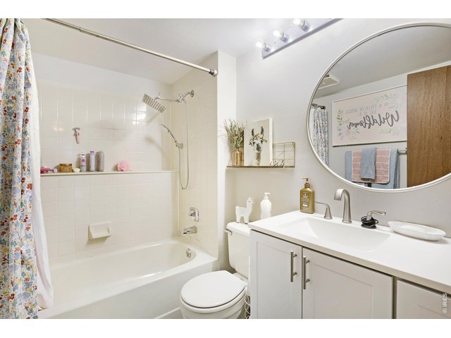 Property Photo 23 Lower Level Full Bath with newer vanity!!!