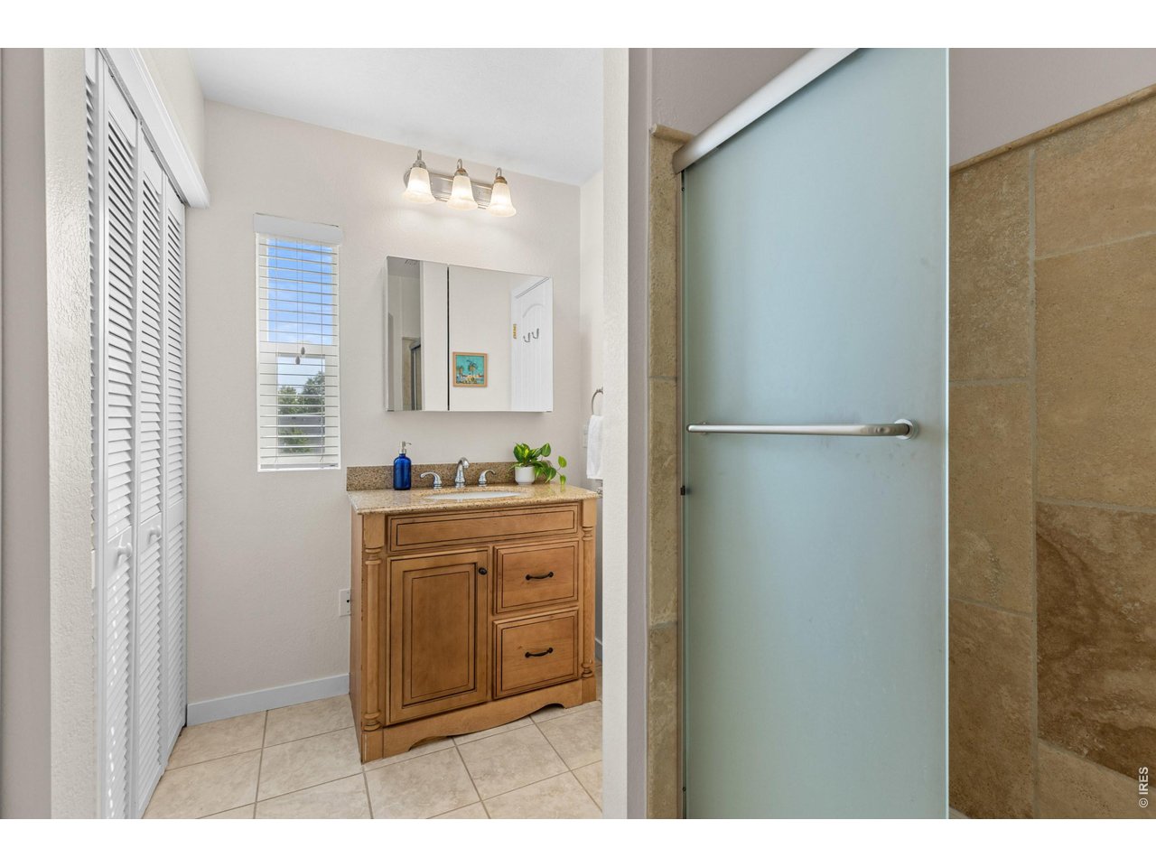 Property Photo 27 Primary shower