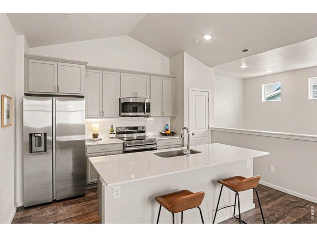 Property Photo 3 Quartz countertops