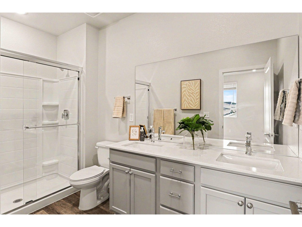 Property Photo 9 Primary bath