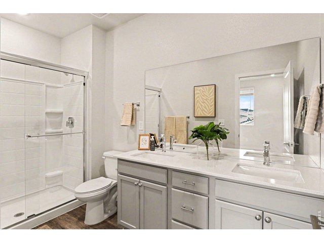 Property Photo 9 Primary bath
