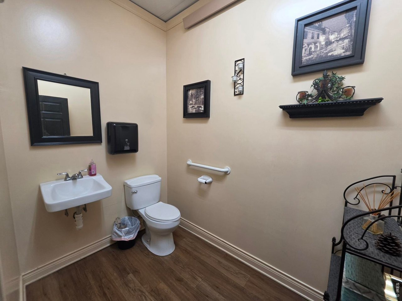Property Photo 14 