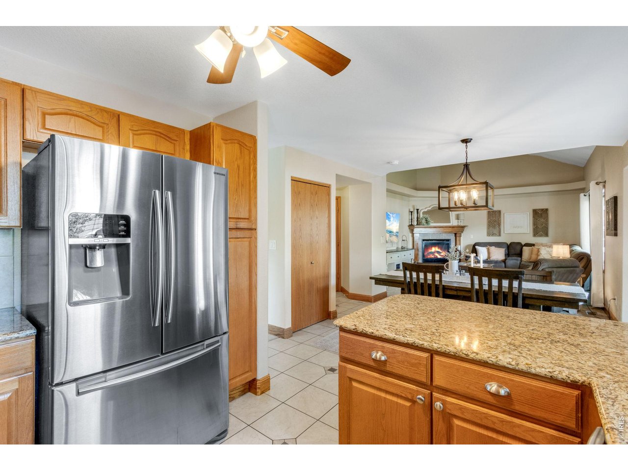 Property Photo 19 Kitchen peninsula.