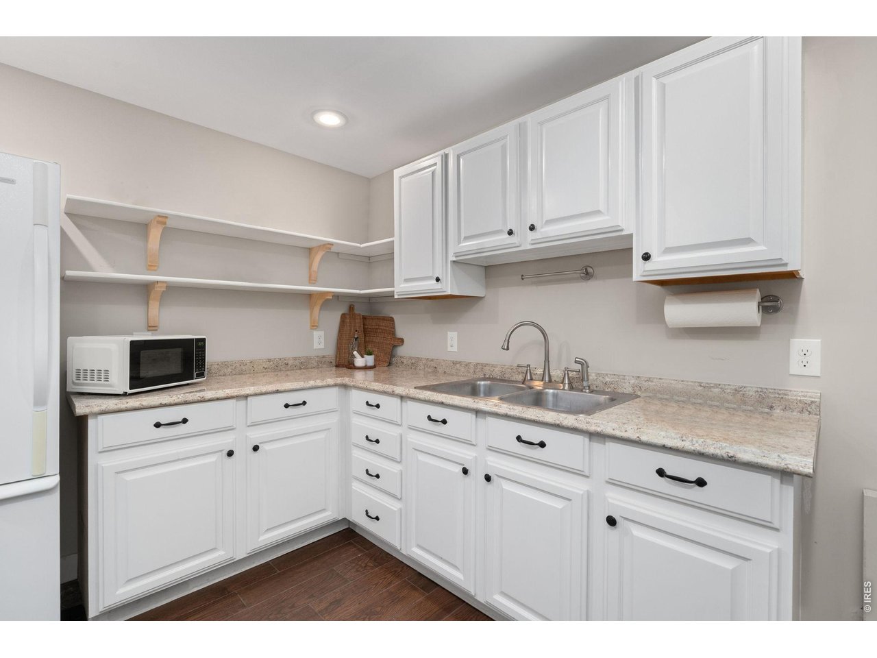 Property Photo 27 Basement Kitchenette