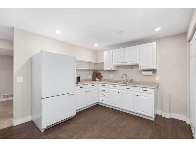 Property Photo 26 Basement Kitchenette