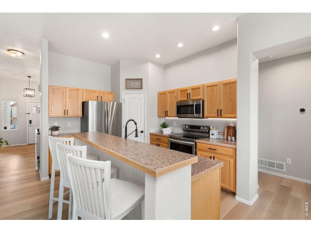 Property Photo 10 Kitchen