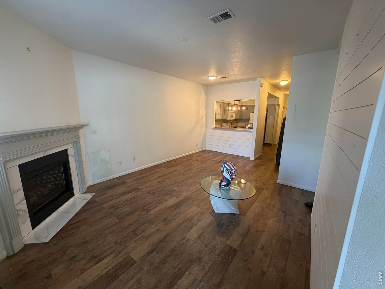 Property Photo 2 Living Room