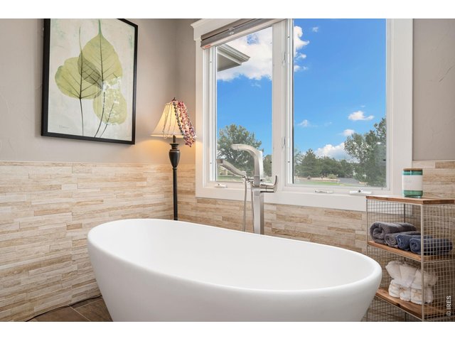 Property Photo 20 Primary Bathroom