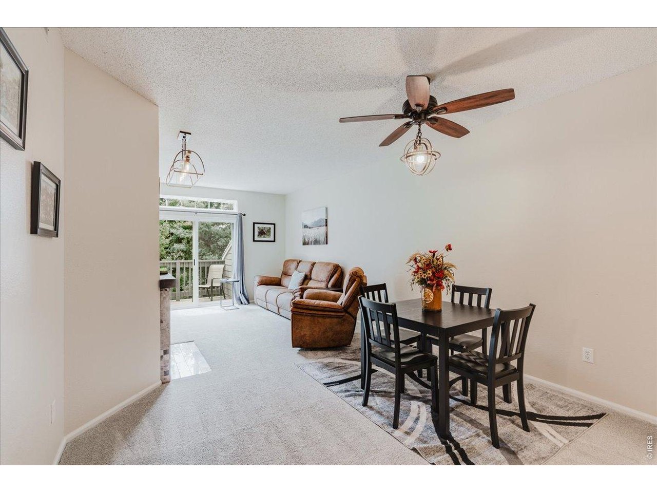 Property Photo 3 bright and open