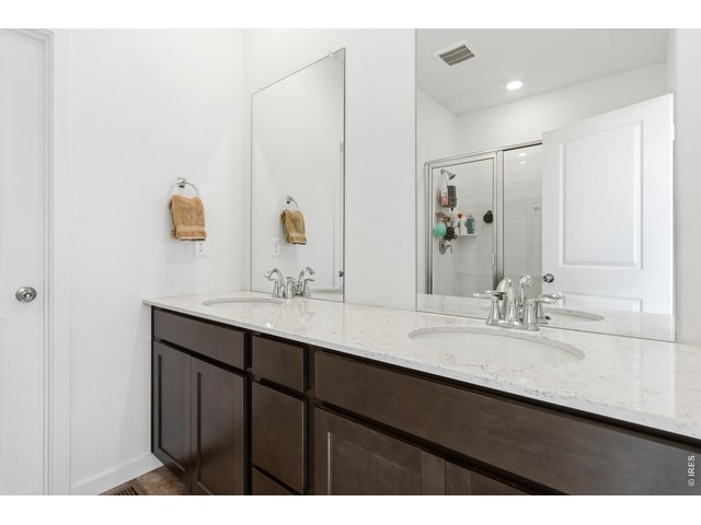 Property Photo 17 Primary Bathroom