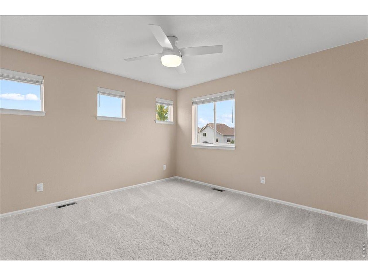 Property Photo 31 Bedroom 3