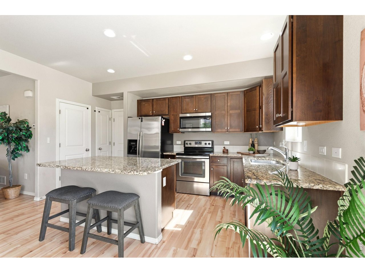 Property Photo 10 Bright and open layout on the main floor. All kitchen appliances included!