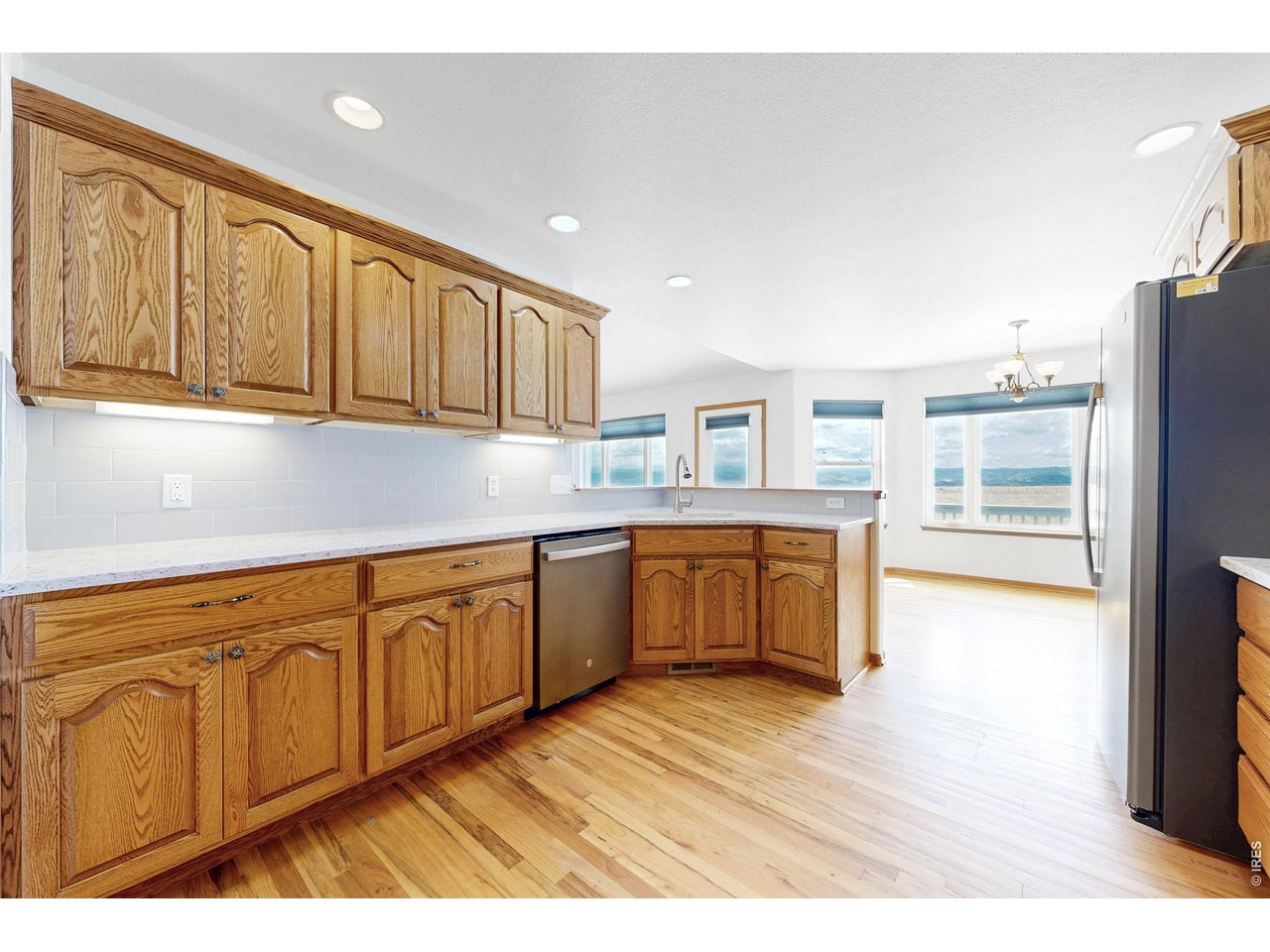 Property Photo 20 Kitchen