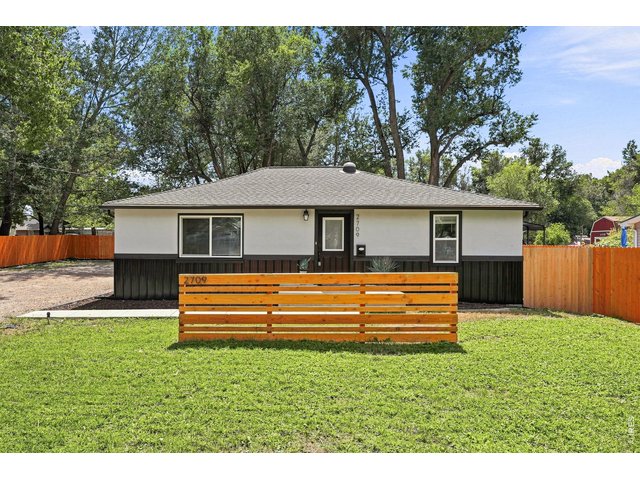 Property Photo 1 