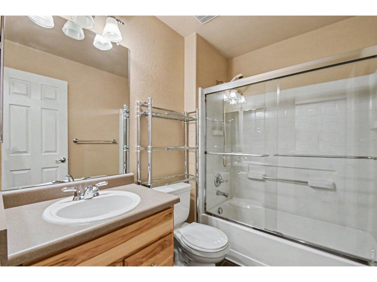 Property Photo 18 Spare Bathroom