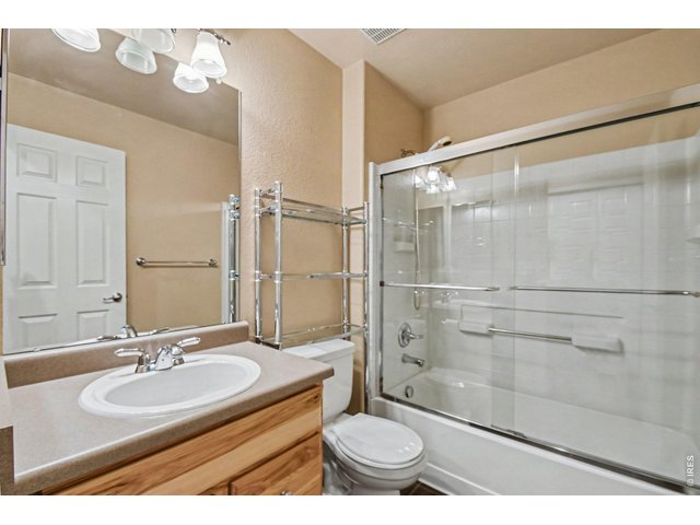 Property Photo 18 Spare Bathroom