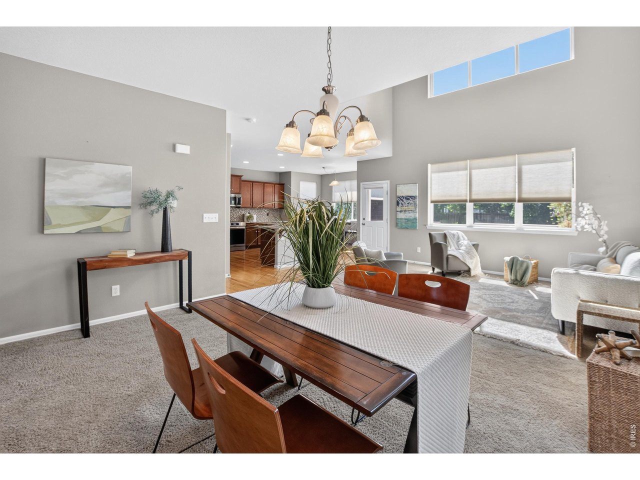 Property Photo 10 Dining area
