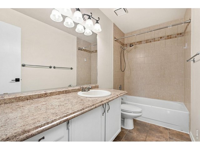 Property Photo 28 Upper Floor Full Bathroom