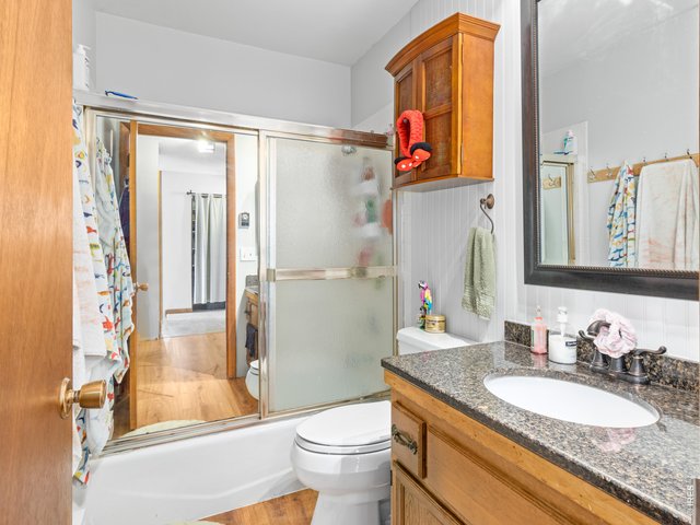 Property Photo 23 Unit 3: Full bathroom