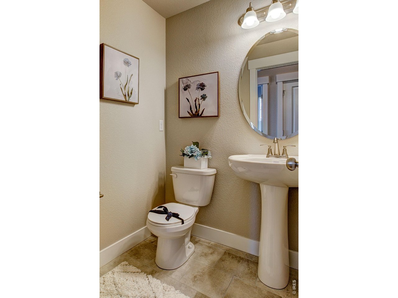 Property Photo 24 Main floor powder room