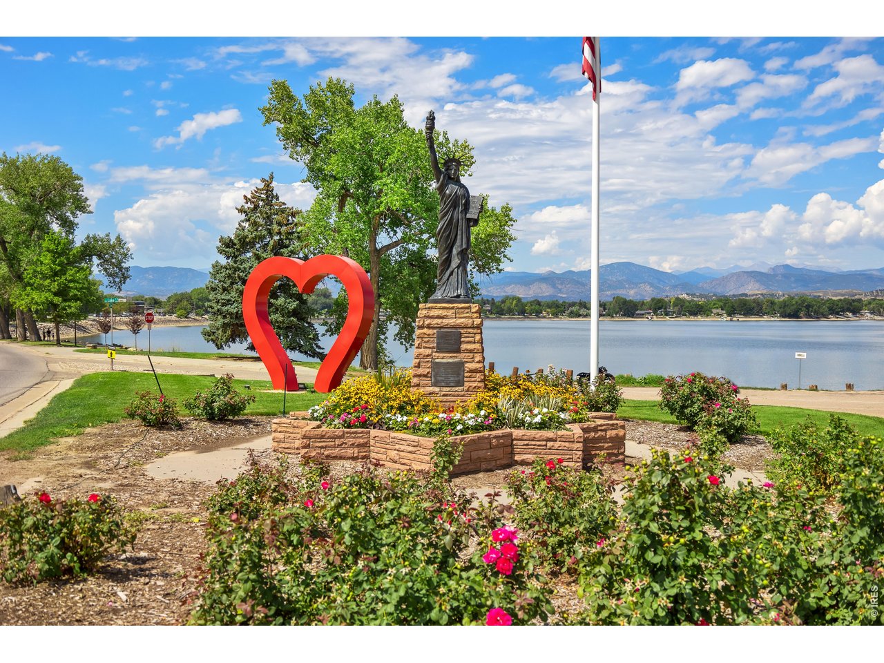Property Photo 40 Moments to Lake Loveland