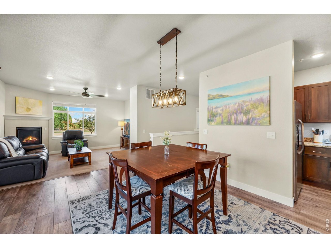 Property Photo 3 Eat-In Kitchen