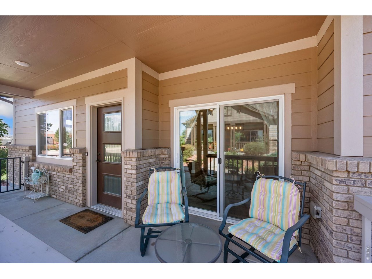 Property Photo 4 Large Front Porch