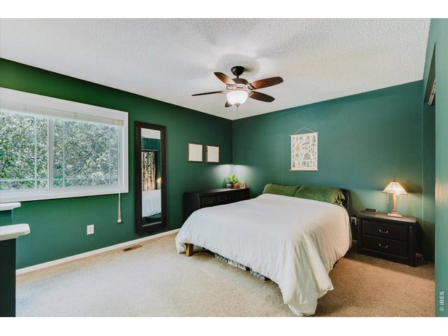 Property Photo 20 Large, comfortable primary bedroom