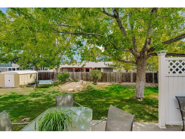 Property Photo 7 Here we are, your lovely new backyard!