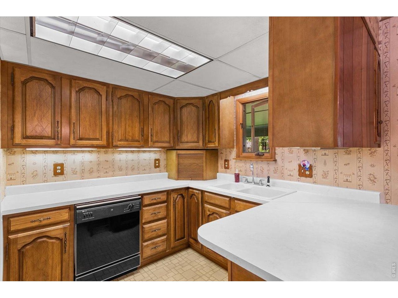 Property Photo 11 Fully equipped kitchen with all appliances included.