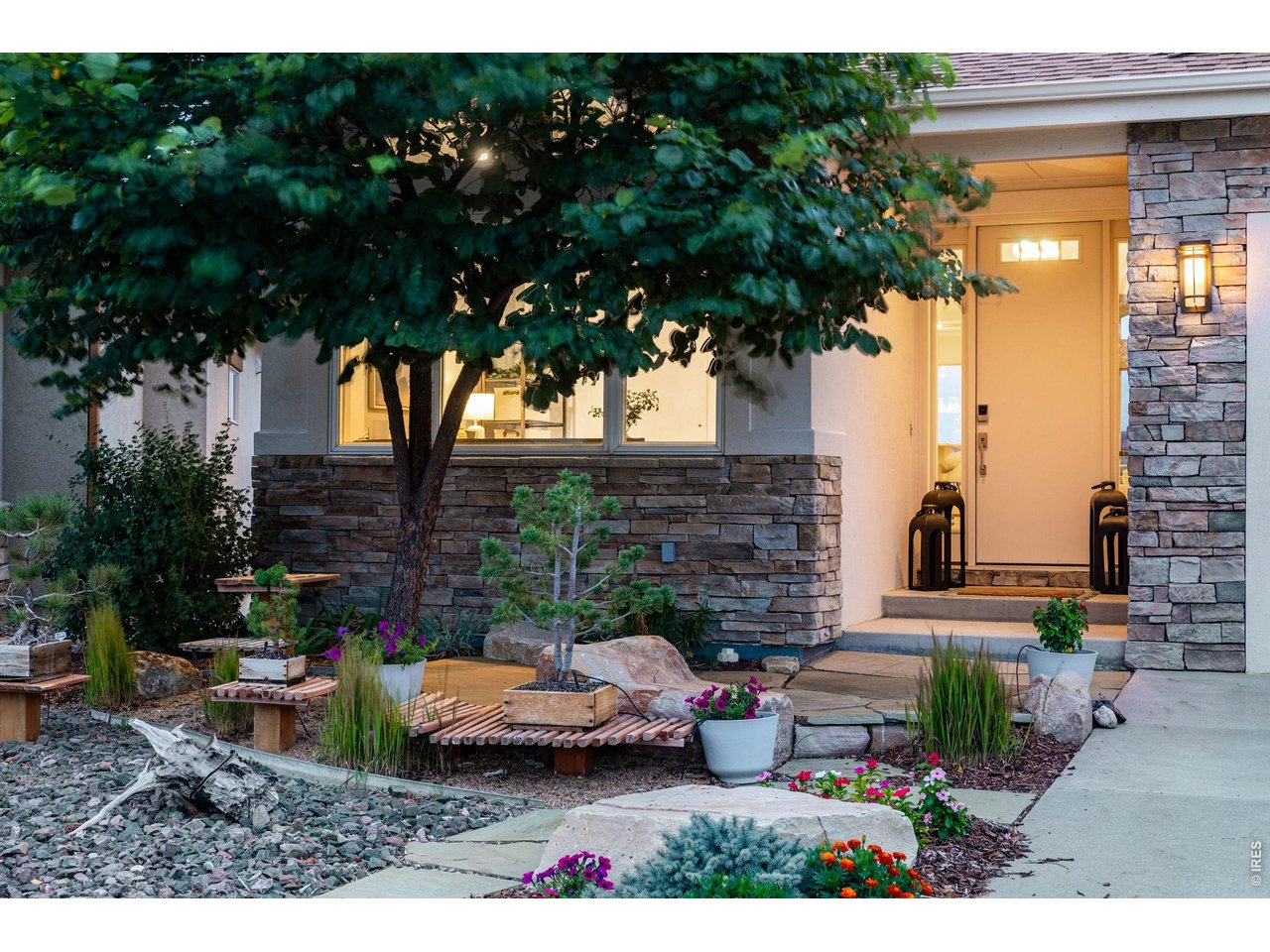 Property Photo 3 Curated Modern Design & Feel, Xeriscaped. Exquisitely finished + adorned! 3,783 total SQFT. 4 Bdrms, 4 Baths + Office/Gym/Flexspace!
