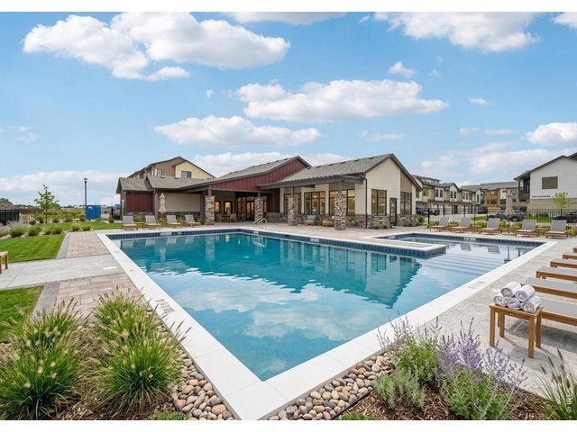 Property Photo 18 Community Pool