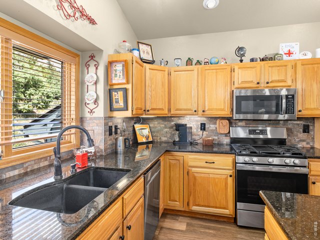 Property Photo 22 Granite counters