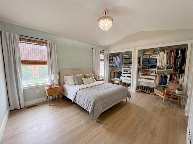 Property Photo 7 Master bedroom with upgraded closet