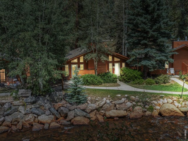 Property Photo 10 Evening Ambience