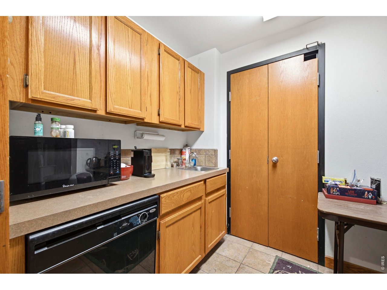 Property Photo 15 Main floor kitchenette