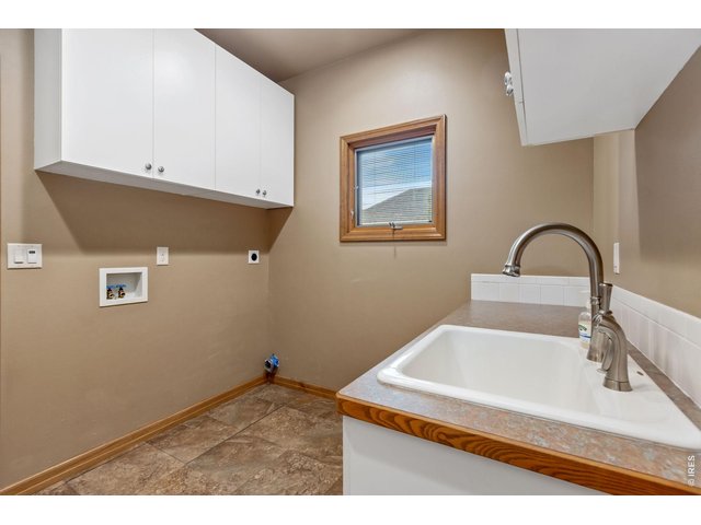 Property Photo 29 Main Floor Laundry/Mudroom