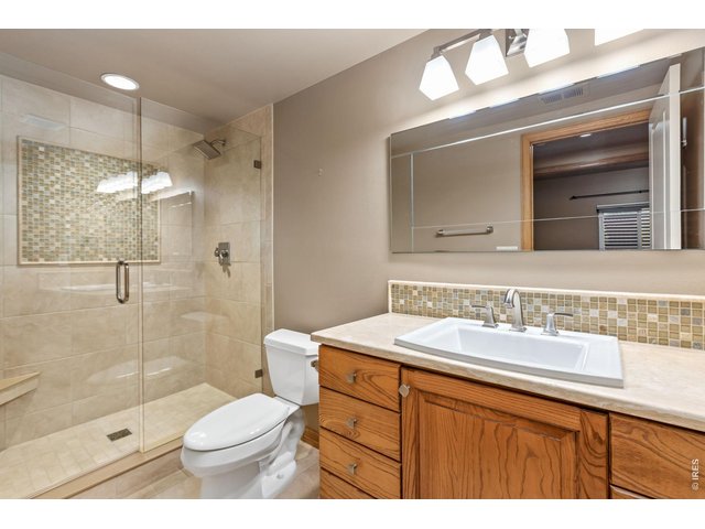 Property Photo 40 Basement Bathroom