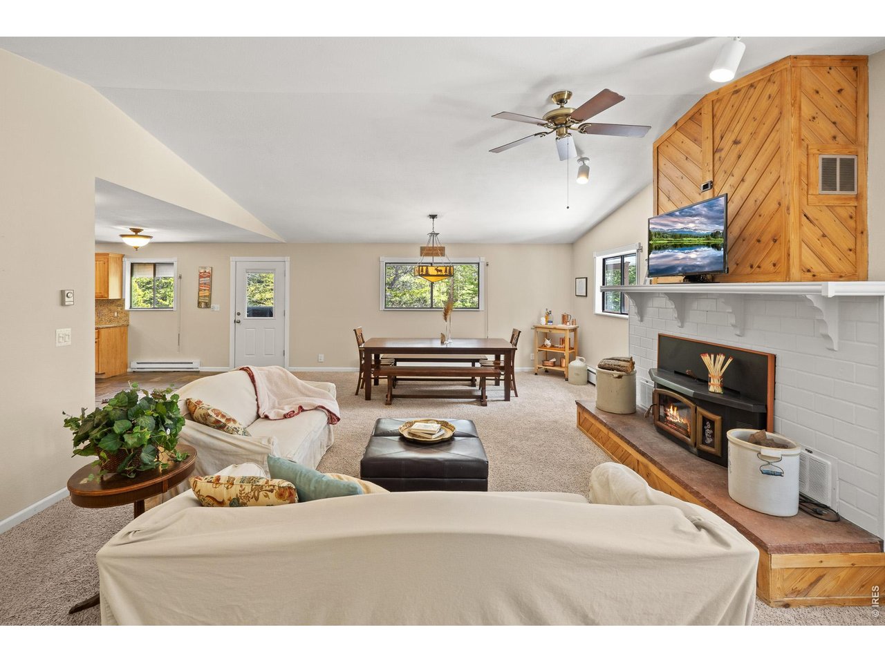 Property Photo 7 Open Floor Plan