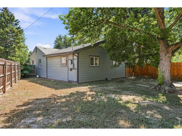 Property Photo 40 Storage shed offers convenient additional storage