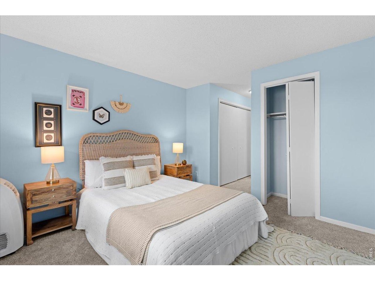 Property Photo 18 oversized primary bedroom