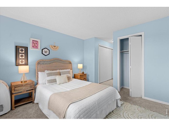 Property Photo 18 oversized primary bedroom