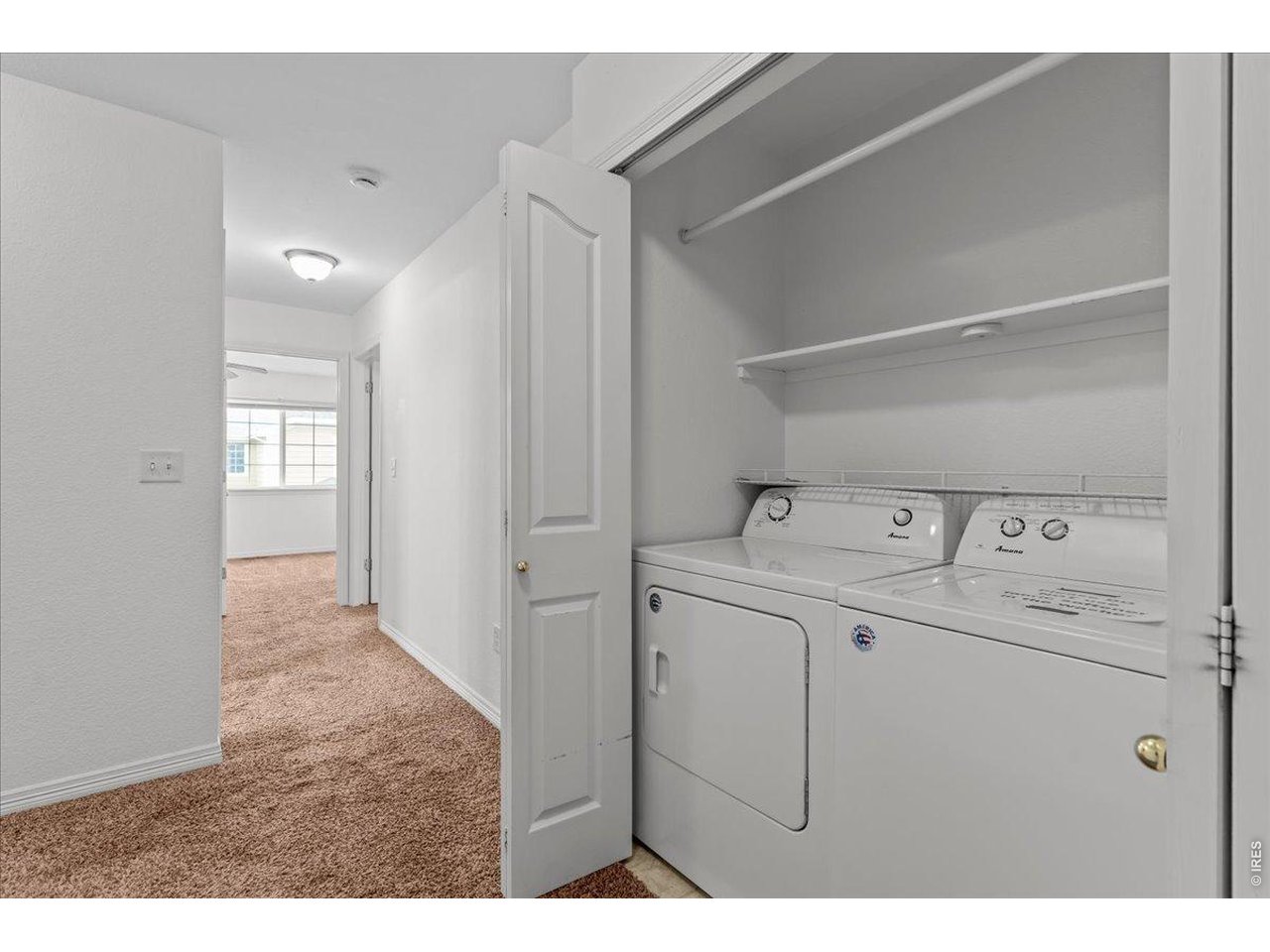 Property Photo 21 Washer and Dryer stay!