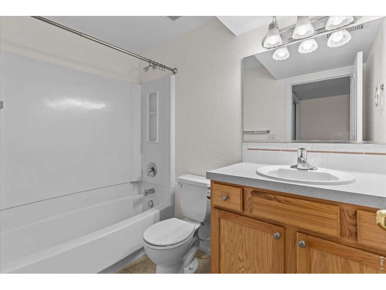 Property Photo 31 basement bathroom